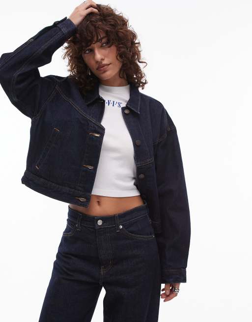 Levi's shrunken 90s western denim trucker jacket in dark blue, 2 of 4