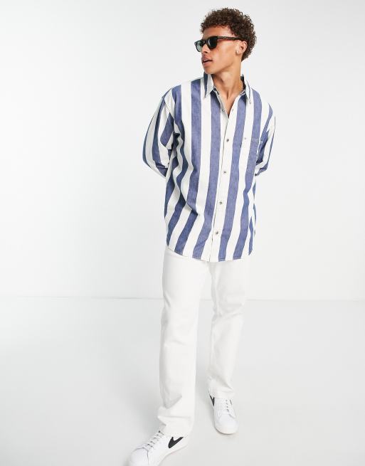Levi's – Silvertab – Oversized-Jeanshemd in Blau mit Streifen und Tasche