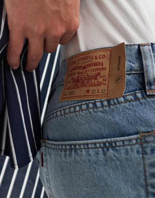 Levi's – Skate 501 – Jasnoniebieskie jeansy z rozdarciami na kolanach, 2 z 5