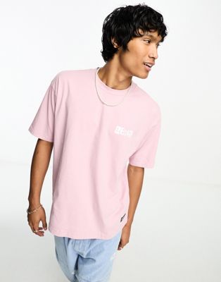 Levi's Skate t-shirt with small logo in pink - ASOS Price Checker
