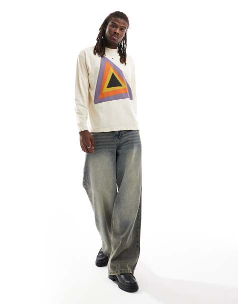 Levi's – Skateboarding – Gräddvit t-shirt med långa ärmar, boxig passform och Prism-tryck - view 1