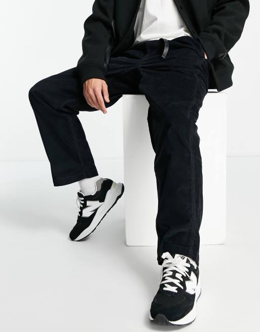 https://images.asos-media.com/products/levis-skateboarding-quick-release-tab-belt-loose-fit-cord-pants-in-anthracite-night-black/200896863-2?$n_640w$&wid=513&fit=constrain