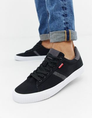 Levi's - Skiiner - Regular zwarte canvas sneakers