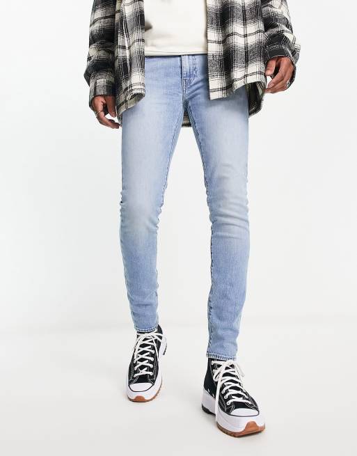 Levi's - Skinny jeans met smaltoelopende pijpen in lichtblauw met wassing