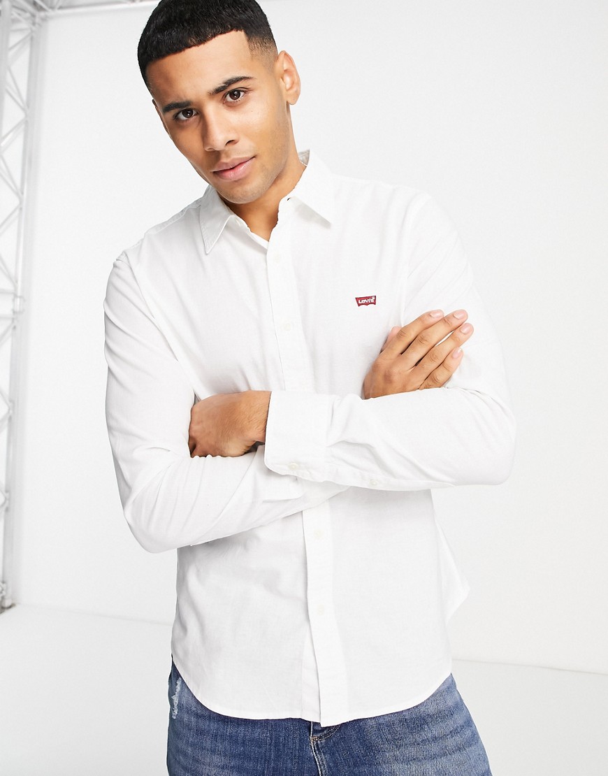 Levi's slim fit oxford shirt with small logo in white