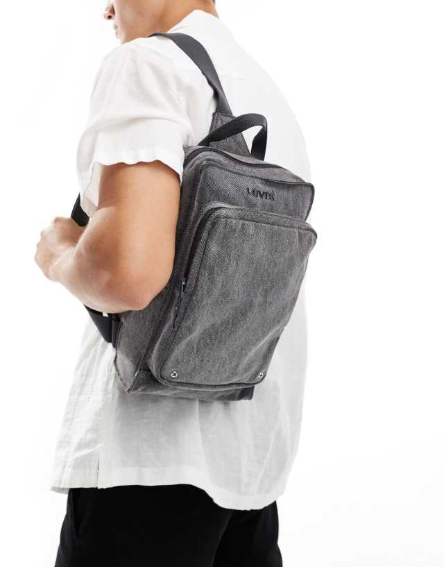 Levi's - sling backpack in grey