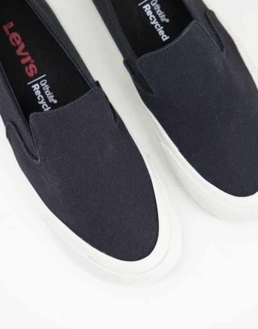 Levi's slip resistant on sale shoes