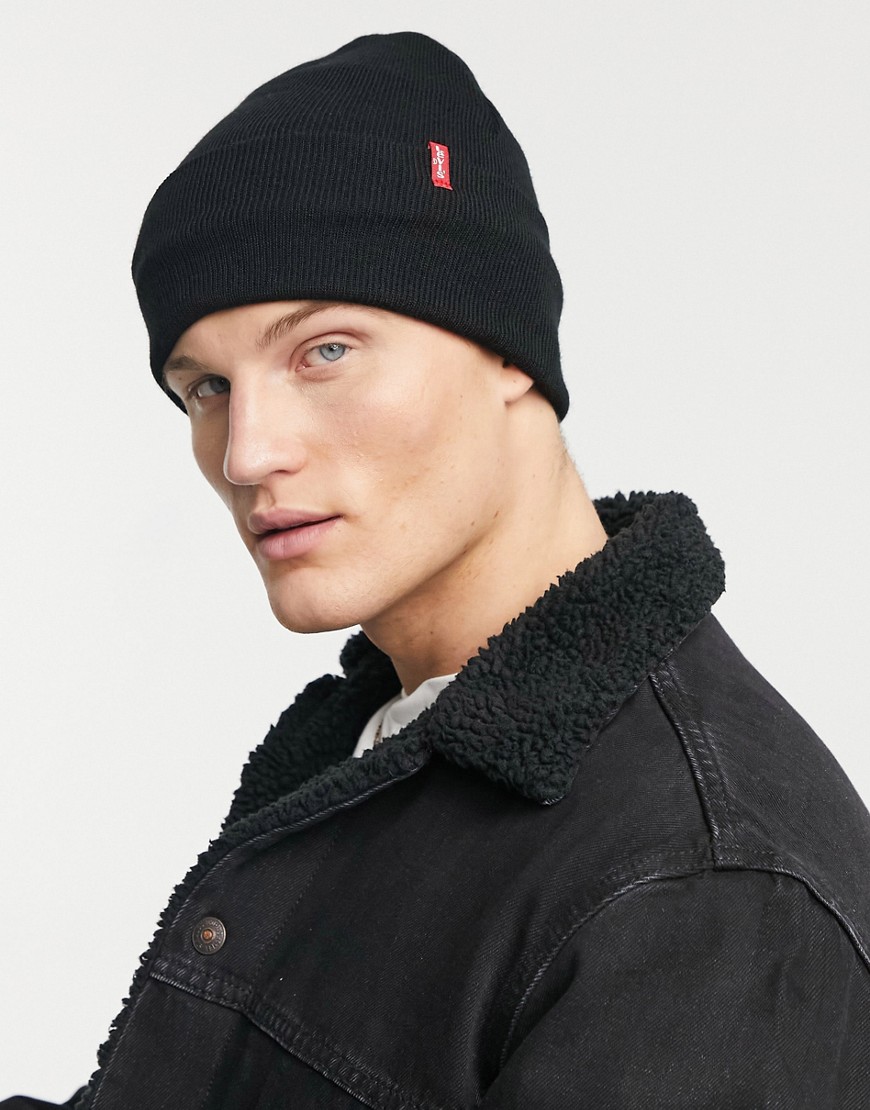 Levi's slouchy red tab beanie in black