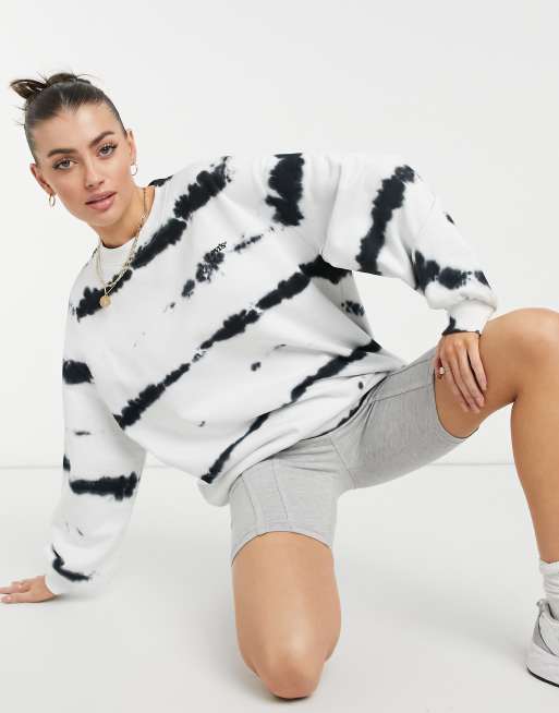 Levi's slouchy sweatshirt in tie dye | ASOS