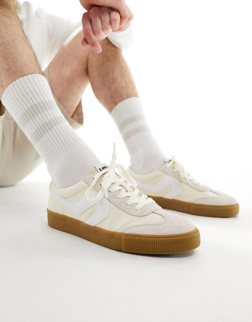 Levi’s Sneak trainer in cream suede mix with gum sole-White