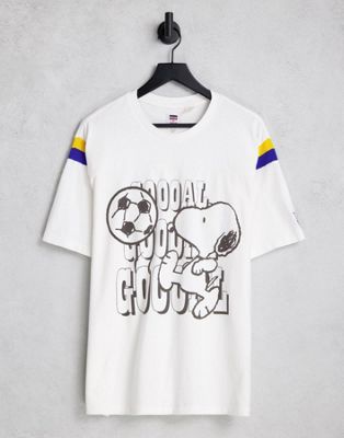 Levi's Snoopy printed t-shirt in white