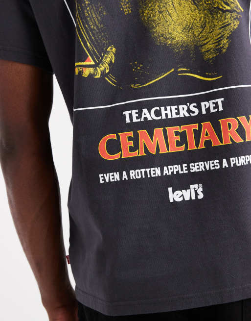 Levi's - Sort og afslappet T-shirt med "Pet Cemetary"-print på ryggen, 5 af 5