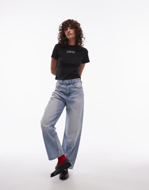 Levi's sporty central logo t-shirt in black , 2 of 4