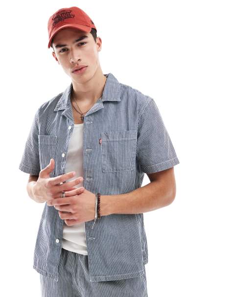 Levi's - Standard Camp - Chemise en jean d'ensemble à rayures avec manches courtes et col à revers - Bleu moyen - view 1