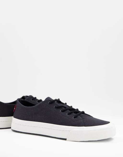 Levi's summit canvas sneakers in black with back logo