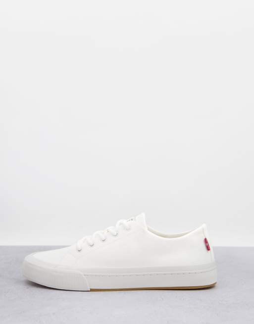 Levi's summit canvas trainer in white with back logo