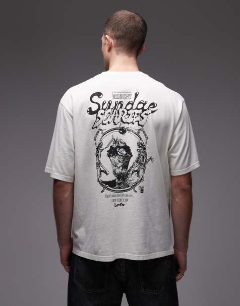 Levi's – Sunday Series – T-Shirt in Weiß mit Grafikprint auf dem Rücken - view 1