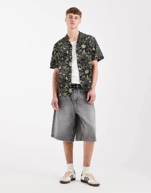 Levi's Sunset short sleeve camp shirt in black floral, 2 of 5