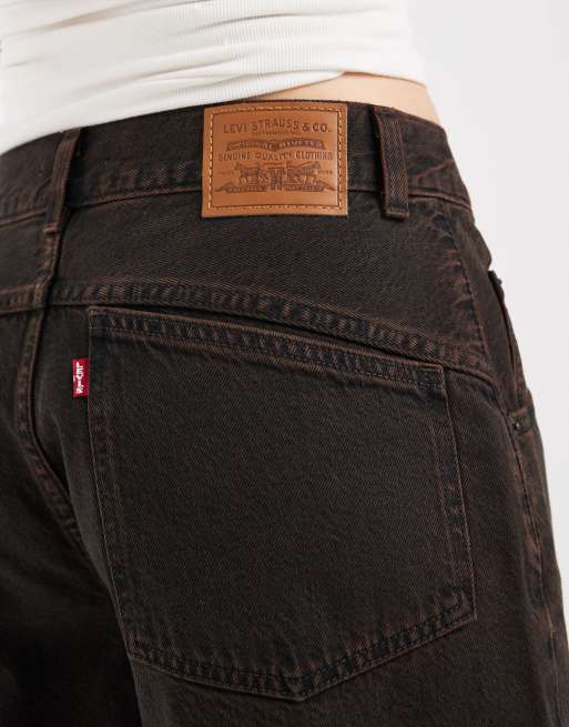 Levi's super baggy denim jort i mörkbrunt, 4 av 5