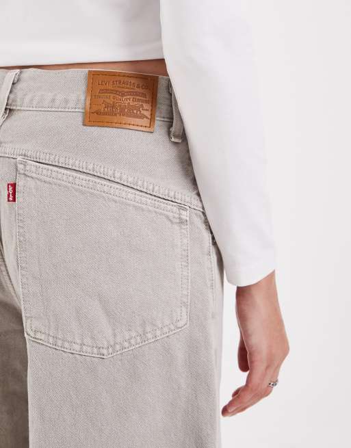 Levi's super baggy denim jort in grey, 3 of 5