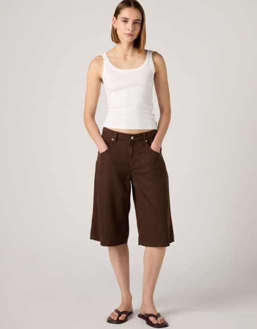 Levi's Super baggy long linen shorts in brown, 3 of 4