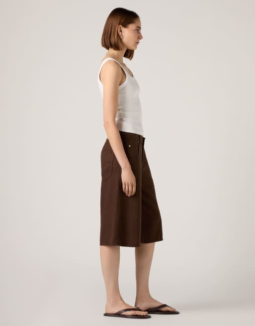 Levi's Super baggy long linen shorts in brown, 4 of 4
