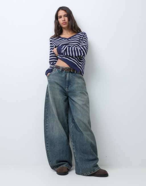 Levi's super soft v-neck stripe sweater in navy, 2 of 5