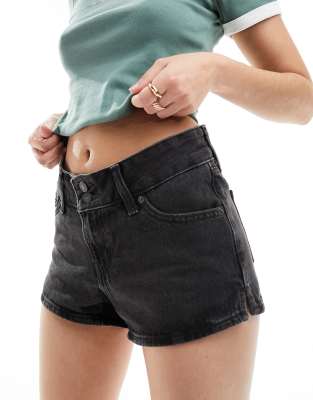 Levi's Superlow denim shorts in black