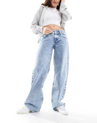 Levi's Levi's Superlow waist loose fit jeans in light blue wash