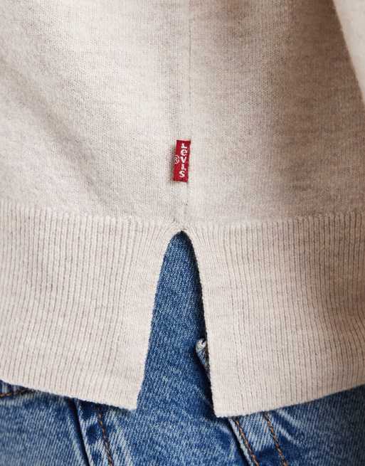 Levi's supermjuk tröja med v-ringning och slitsad fåll i ljusbeige, 3 av 4