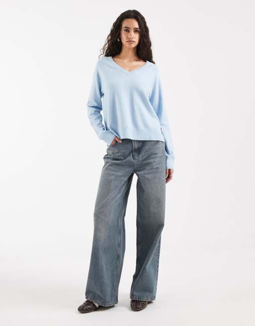 Levi's superzachte trui met V-hals in blauw, 3 van 4