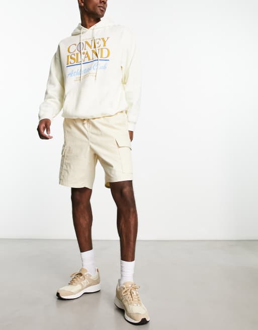 Levi's Surplus cargo shorts in cream with pockets