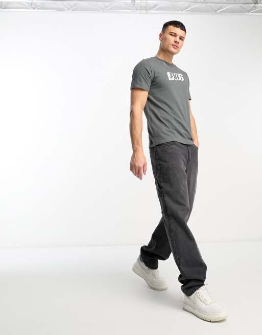 Levi's – Szary T-shirt z logo na środku - tylko w ASOS, 4 z 4