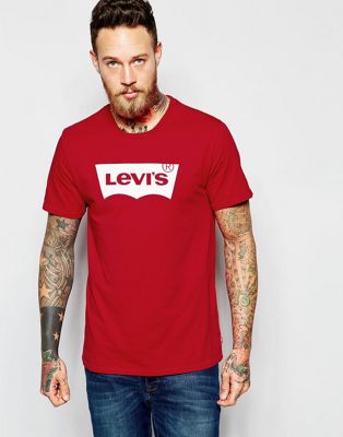levis red tshirt