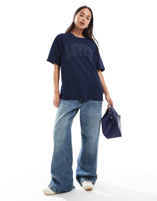 Levi's - T-shirt blu polvere con grafica del logo tono su tono, 2 di 4
