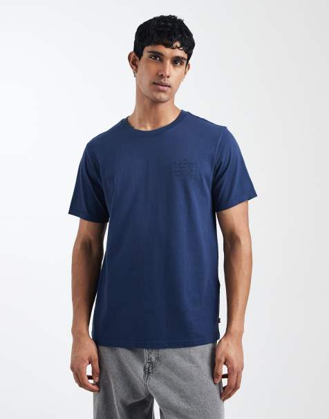 Levi's - T-shirt comoda blu navy con logo ricamato sul petto - view 1