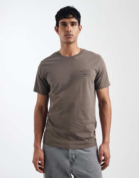 Levi's - T-shirt comoda marrone con logo ricamato sul petto - view 1