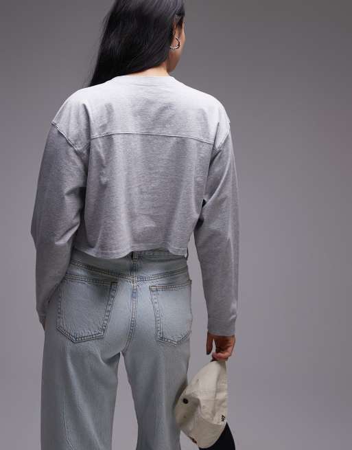 Levi s T shirt crop top a manches longues et logo football Gris chine ASOS