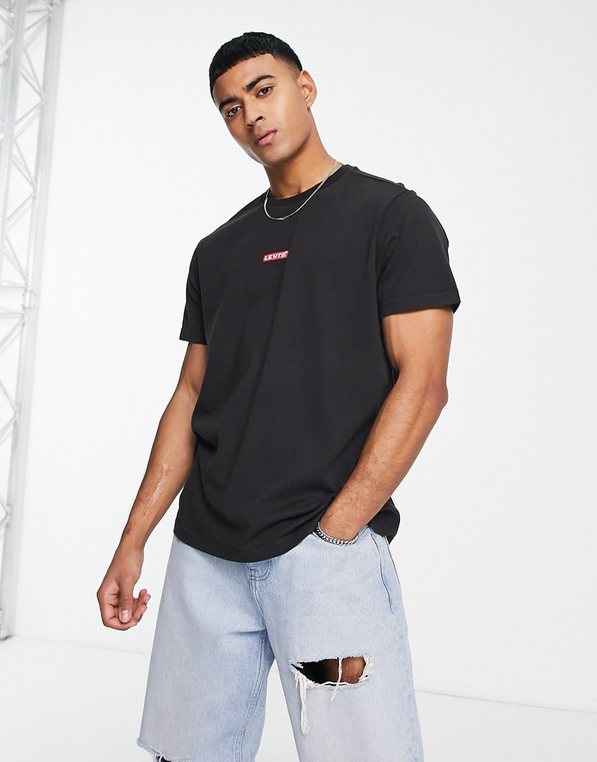 Levi’s t-shirt in black with central small box tab logo