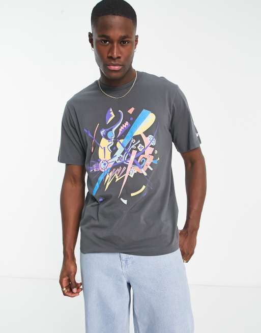 Levi s t shirt in charcoal with art graphic and sleeve logo