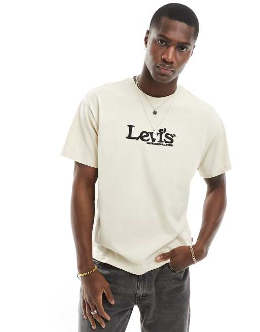 Levi s T Shirt in Creme mit mittigem Retro Logo exklusiv bei ASOS ASOS