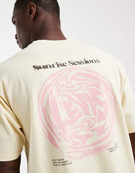 Levi's – T-Shirt in Cremeweiß mit Vintage-Grafikprint - view 1