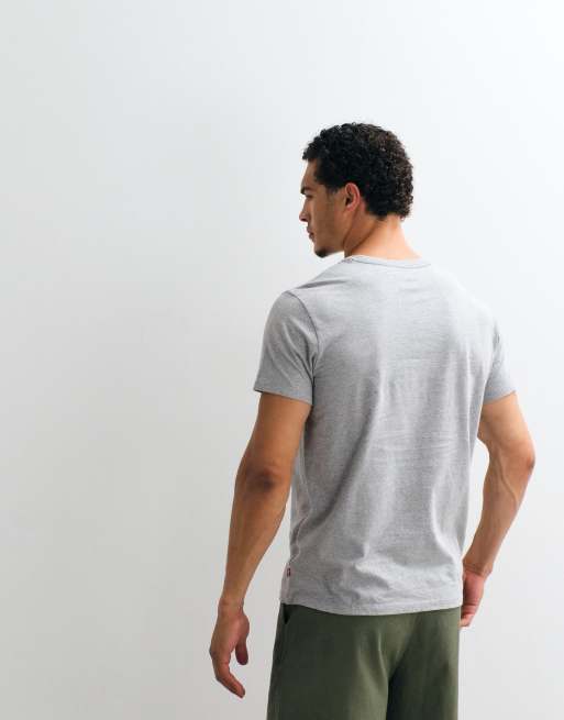 Levi's T-shirt med grafisk camo-logo i lysegrå, 5 af 7