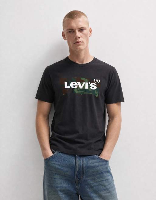 Levi's T-Shirt mit Grafik-Logo im Military-Muster in Schwarz, 8 von 10