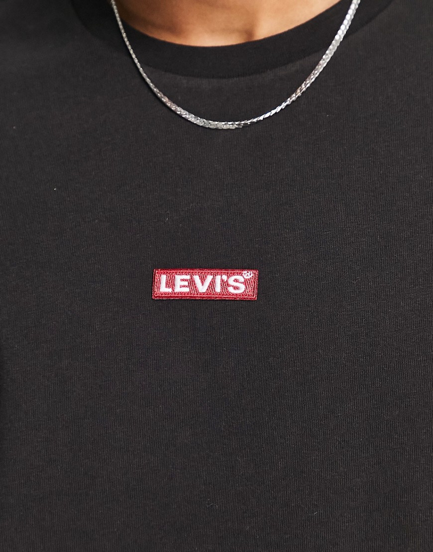 T-shirt nera con etichetta piccola del logo al centro-Nero - Levi's T-shirt donna  - immagine2