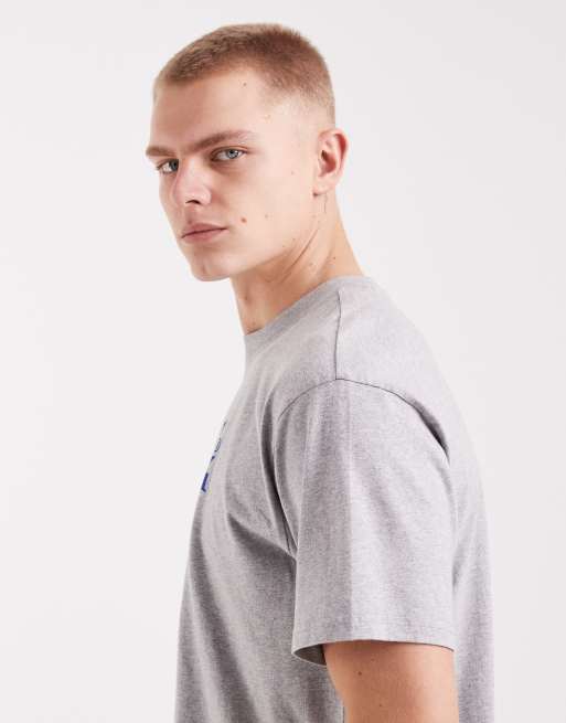 Levi's - T-shirt squadrata oversize grigia con grafica del logo, 4 di 5