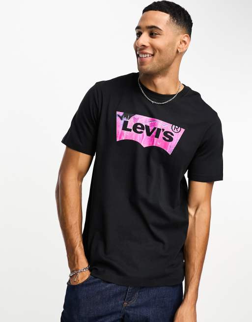 Levi's t-shirt with batwing art print in black