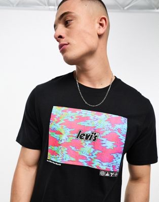 Levi's t-shirt with central rave placement print with logo in black