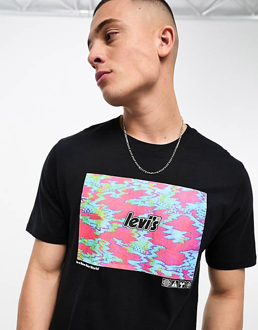Levi's t-shirt with central rave placement print with logo in black | ASOS
