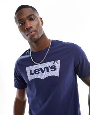 Levi's t-shirt with chest batwing logo in navy